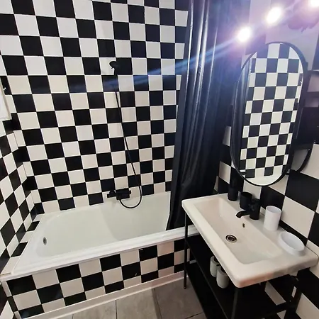 Apartamento Warm Haven - Calea Victoriei - Free Minibar Bucarest