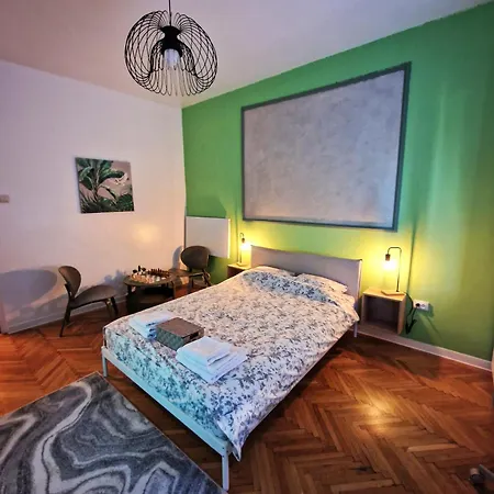 Apartament Warm Haven - Calea Victoriei - Free Minibar Bukareszt